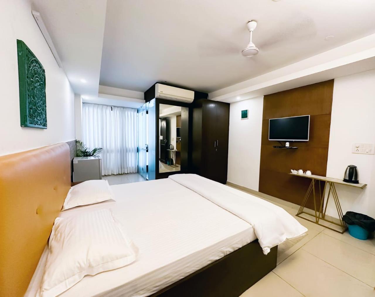 Hotel Blueberry Neu-Delhi Exterior foto