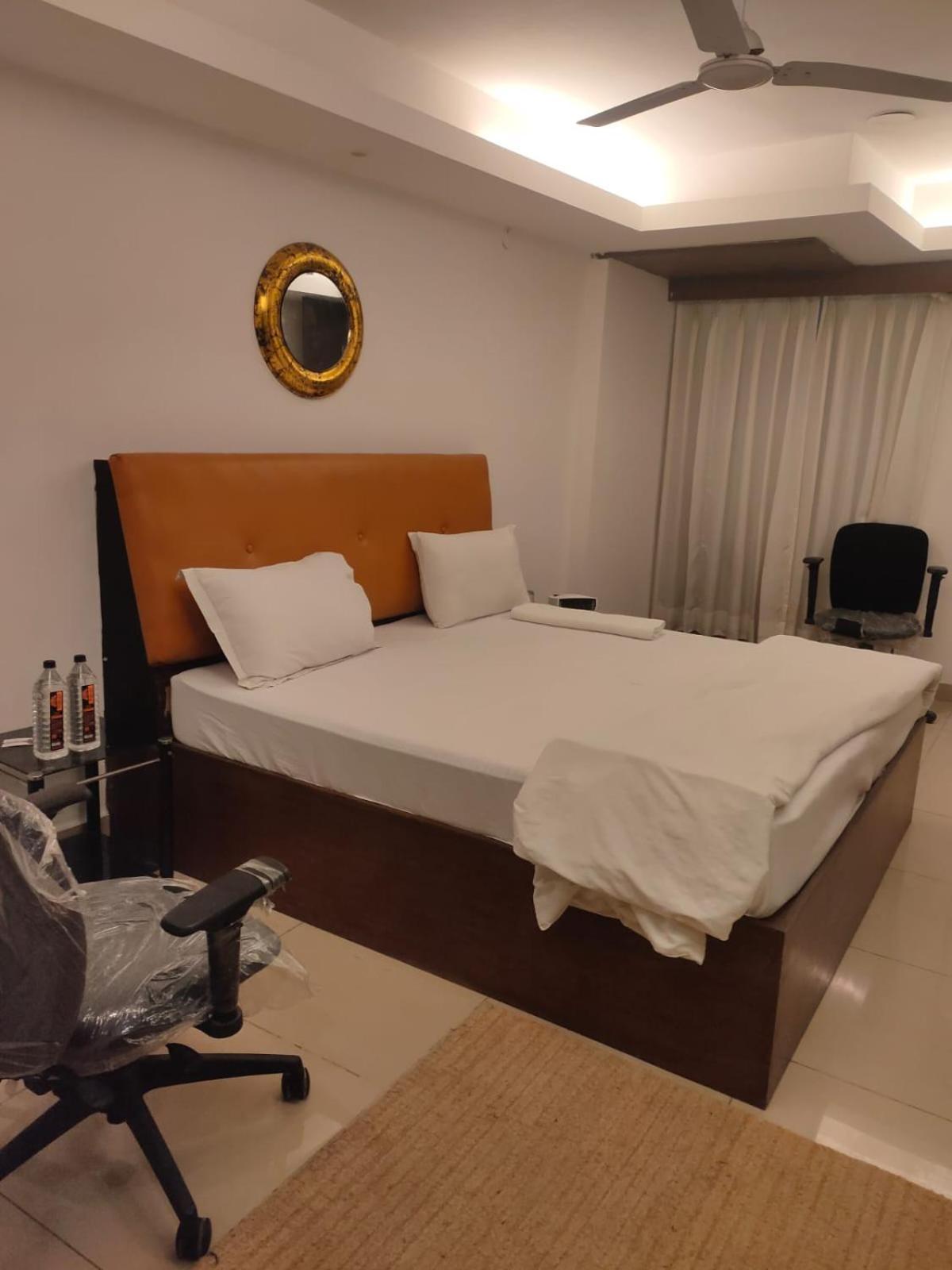 Hotel Blueberry Neu-Delhi Exterior foto