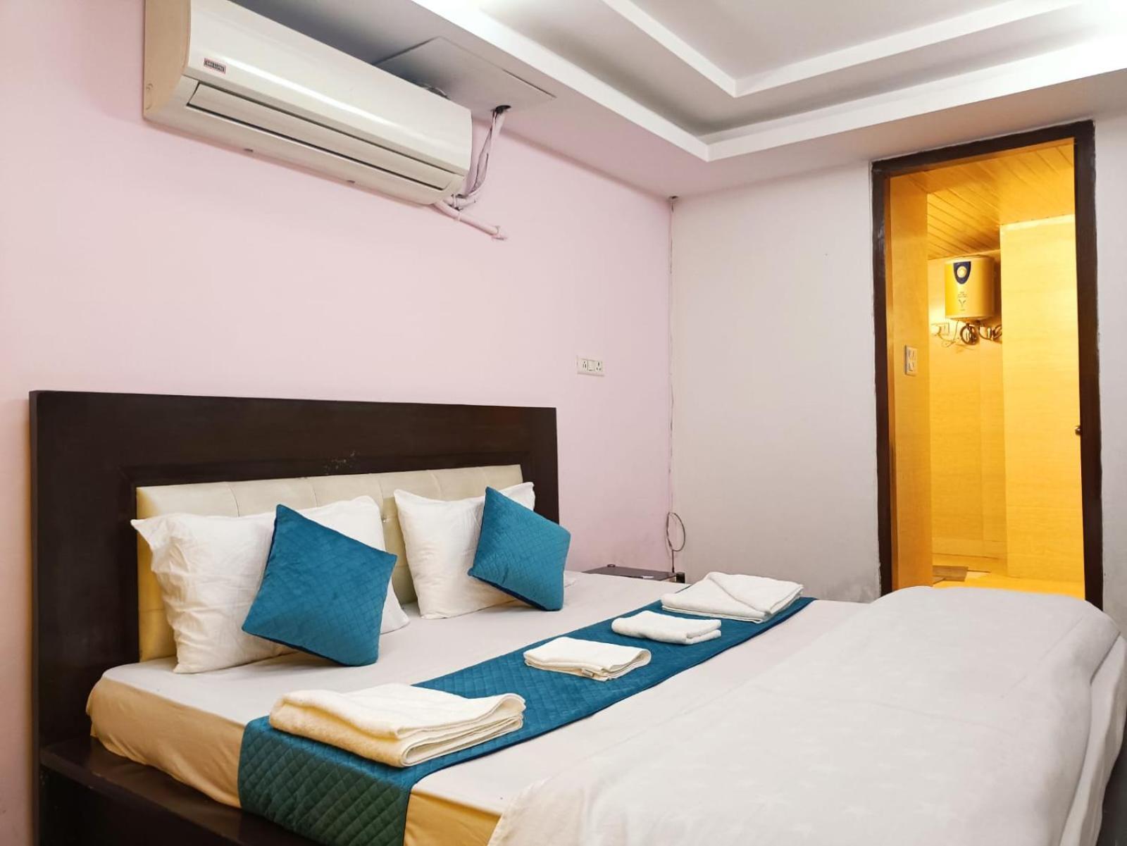 Hotel Blueberry Neu-Delhi Exterior foto